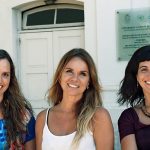 Las autoras del estudio, la doctora Andrea Smania (centro), y dos integrantes de su grupo, las doctoras  Sofía Feliziani (izq.), y Adela María Luján,  investigadoras del Centro de Investigaciones en Química Biológica de Córdoba, que depende del CONICET y de la Universidad Nacional de Córdoba.