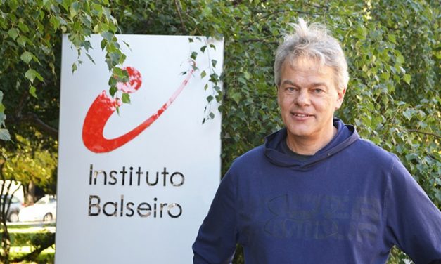 “Lo más sorprendente del cerebro es que siempre encuentra la solución más inesperada”