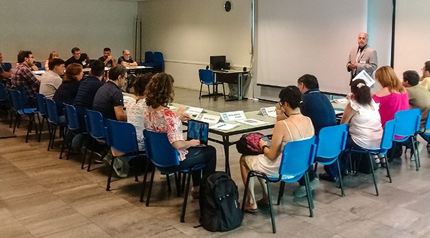 ¿Cómo contagiar el entusiasmo por la biología y otras ciencias en el secundario? Docentes se reúnen para explorar nuevos enfoques