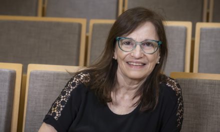 10 años del bosón de Higgs: “Este extraordinario descubrimiento fue un premio a la creatividad y perseverancia”, dice María Teresa Dova, una de las físicas que participó del hallazgo